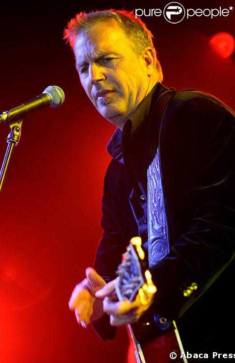 Kevin Costner en concert