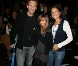 Tous fans de Paul and Joe : Stephane Freiss et ses béquilles... en famille