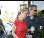 Britney Spears joue à cache-cache avec les photographes