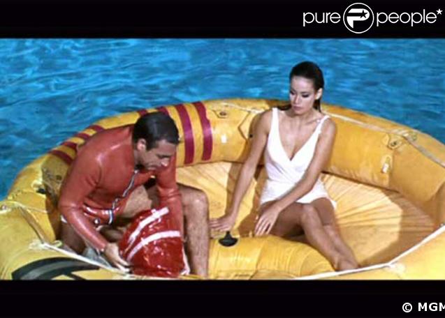 Claudine Auger, Miss France 1958, dans Opération Tonnerre (1965)