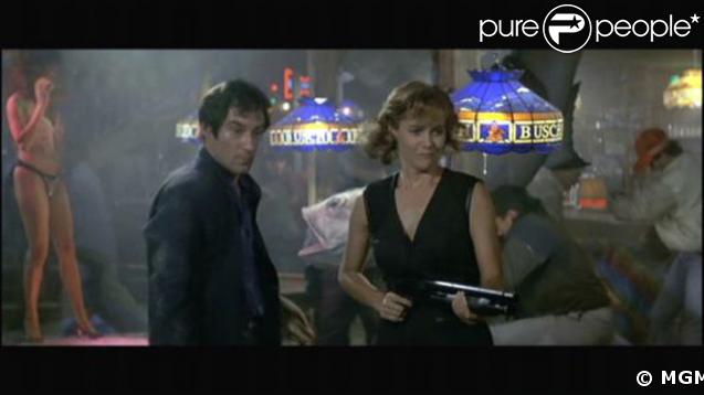 Carey Lowell  en 1989 dans Permis de Tuer,