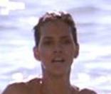 Halle Berry interprète Jinx dans Meurs un autre jour, en 2002