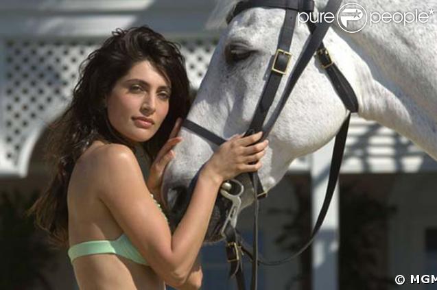 Caterina Murino est Solange dans Casino Royale, en 2006