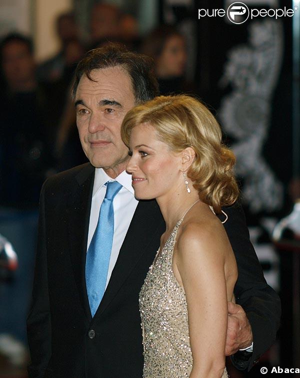 Oliver Stone et Elizabeth Banks