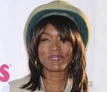 Angela Bassett et ses jumeaux à la fête organisée par AIDS pour Halloween, le 25/10/08