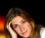 Amanda Sthers 
