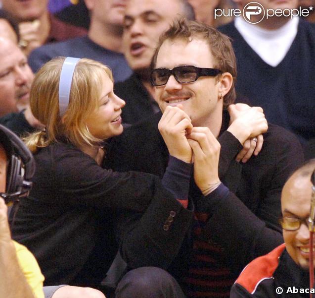 Michelle Williams et Heth Ledger à un match de basket le 6 mars 2006