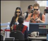 Matthew McConaughey et Camilla Alves arrivent au Brésil avec leur petit Levi