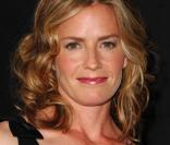 Elisabeth Shue