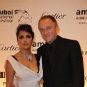 PHOTOS : Salma Hayek, diva du décolleté, prend froid... mais François-Henri Pinault est là pour elle ! (réactualisé)