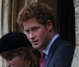 La Princesse Eugenie et le Prince Harry à la sortie de la messe de Noël de la famille royale UK