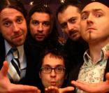 Les Fatals Picards ont l'arme fatale : l'humour !