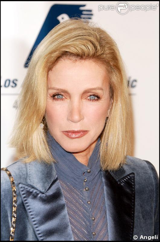 Donna Mills