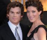 Michael C. Hall (alias Dexter) et sa femme Jennifer Lancaster  (qui joue sa soeur dans la série) au 15ème SAG awards