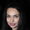 Béatrice Dalle seule... mais souriante au défilé Dior Homme !