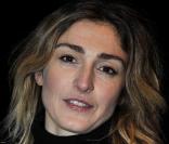Julie Gayet au défilé Dior Homme hier à Paris