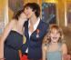 Inès de la Fressange et ses deux filles Nine et Violette le 18 juin 2008, le jour où Inès a reçu sa Légion d'honneur dans les locaux Roger Vivier
