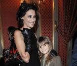 Inès de la Fressange et sa petite Violette dans les salons de l'Elysée : une élégance et un chic... héréditaire ! 