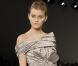 Le défilé Elie Saab, véritable honneur aux femmes chic et glamour, a misé sur les tons pastels et neutres, la tendance de l'été...