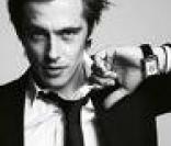 Werner Schreyer, en 2007, pose pour la montre 36 XL du joallier Fred.