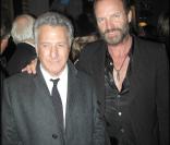 Soirée organisée au Nouveau Musée de Washington par le Huffington Post le 20 janvier 2009, jour de l'investiture de Barack Obama : Dustin Hoffman et Sting 
