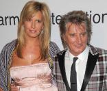 Rod Stewart et sa femme Penny Lancaster le 7 février 2009, à la soirée organisée par Clive Davis, en amont des Grammy Awards.