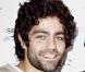 Adrian Grenier, trop craquant et... bien entouré pour la Fashion Week danoise !