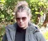 Rebecca Romijn s'entraîne dur pour retrouver la ligne