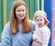 Marcia Cross et ses jumelles Eden et Savannah passent l'après-midi au parc. Sans papa, trop occupé à se battre contre le cancer...