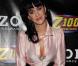 Katy Perry exhibe un décolleté vertigineux et des gambettes de rêve... pour la plus torride des popstars actuelles !