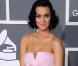 Katy Perry en mode femme fatle... magnifique robe rose sur tapis rouge... une étoile est née !
