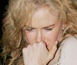 Nicole Kidman est heureuse de devenir maman mais les photographes lui font toujours aussi peur. Heureusement, Keith est là...