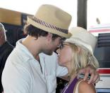 Jennie Garth et son mari Peter Facinelli n'arrivent pas à se décoller !
