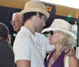 Jennie Garth et son mari Peter Facinelli n'arrivent pas à se décoller !