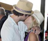 Jennie Garth et son mari Peter Facinelli n'arrivent pas à se décoller !