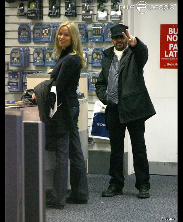 Ringo Starr et Barbara Bach s'achètent une nouvelle télé