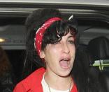 Amy Winehouse est arrivée le 28 février à l'aéroport de GATWICK en Angleterre en provenance de Sainte Lucie aux Caraïbes