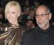 Charlize Theron et Guillermo Arriaga, le 2 mars 2009, sur les Champs-Elysées, à l"occasion de l"avant-première de "Loin de la terre brûlée"