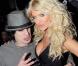 TommY Lee et Victoria Silvstedt au VIP à Paris le 23 janvier 2009... Tommy était le DJ de la soirée !