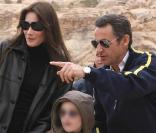 Carla Bruni et son fils Aurélien avec Nicolas Sarkozy, à Petra, en janvier 2008