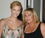Charlize Theron et sa mère 