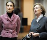 La reine Paola et la princesse Claire de Belgique visitent à Bruxelles l'exposition  de Van Dyck à Bellotto 