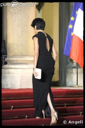 Rachida Dati, superbe avec sa robe au joli décolleté goutte dans le dos