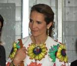 Elena d'Espagne au 50e anniversaire de l'école de toursime et d'hôtellerie de Madrid le 18 mars 2009