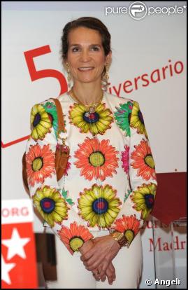 Elena d'Espagne au 50e anniversaire de l'école de toursime et d'hôtellerie de Madrid le 18 mars 2009