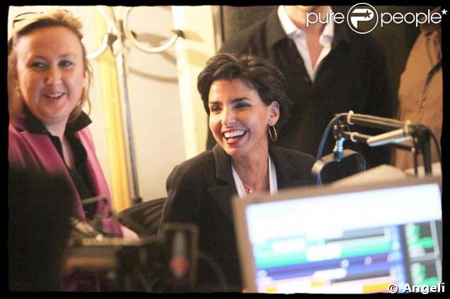 Rachida Dati se sent bien chez Fun Radio. Elle semble détendue et très bien accueillie. 19/03/09