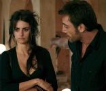 Penélope Cruz et Javier Bardem dans Vicky Cristina Barcelona