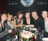 Cyril Lignac a régalé ses invités chez Castel : Isabelle Ferron, Ingrid Mareski, Charlotte Valandrey et Lucie Jeanne !