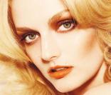 Le top Lydia Hearst... juste au top et... perfect pour le magazine... Perfect !