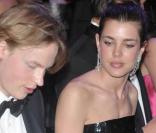 La comtesse Béatrice Borromeo, Lord Harry Scrymgeour, Charlotte Casiraghi et Juliette Maillot, lors du 55e Bal de la Rose, qui s'est tenu le 28 mars 2009, dans la principauté de Monaco !